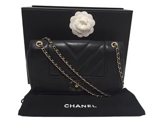 CHANEL SHEEPSKIN CHEVRON QUILTED MADEMOISELLE FLAP MEDIUM BAG BLACK WITH BOX